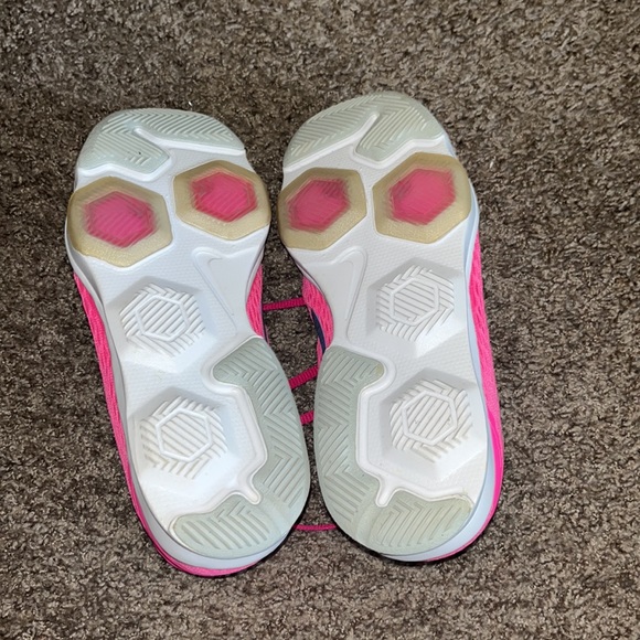 Pink Nike sneakers - Picture 5 of 5